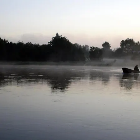 La Sterne De Loire Charming House Pensión Souzay-Champigny