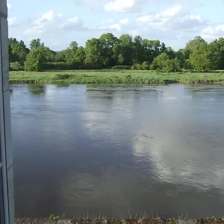 Pensión La Sterne De Loire Charming House Souzay-Champigny