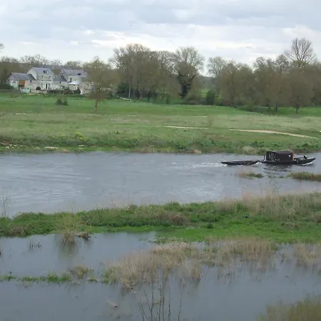 La Sterne De Loire Charming House Pensión