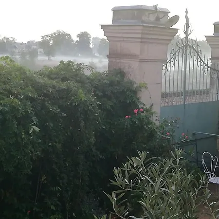 Gasthuis La Sterne De Loire Charming House 3*